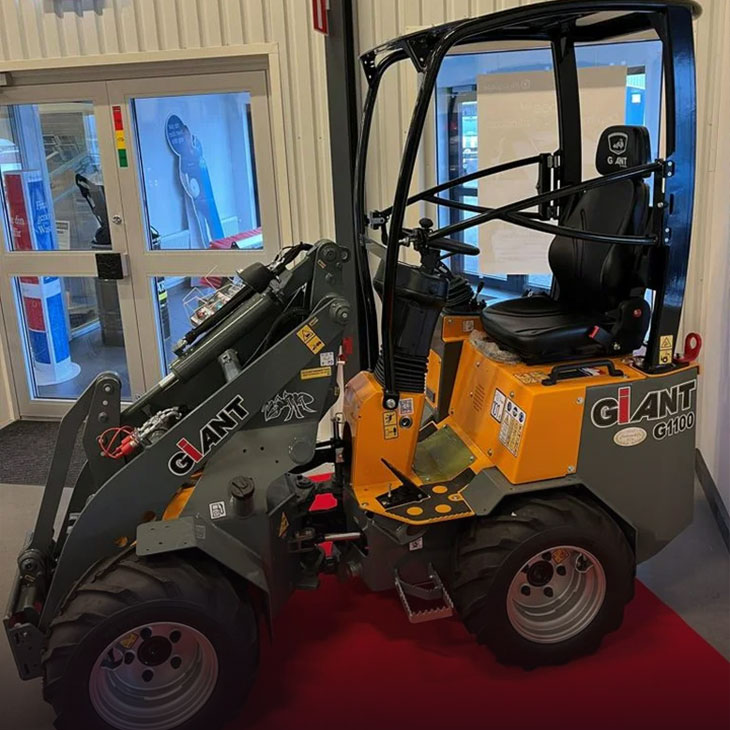 GIANT G 1100 lastmaskin